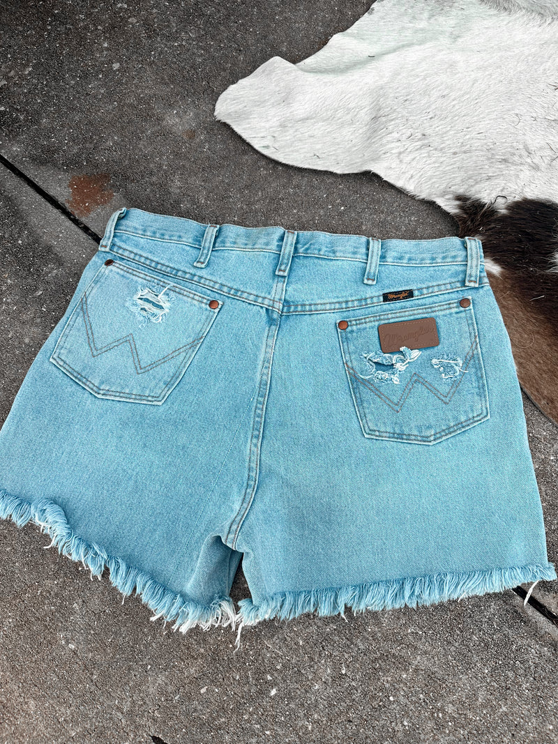 The Pat Distressed Wrangler Shorts- 34”